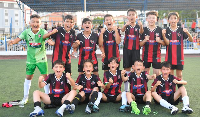 U11 Ligi’nde dev maç, ‘Minik Kramponlar-Yabanlıspor’