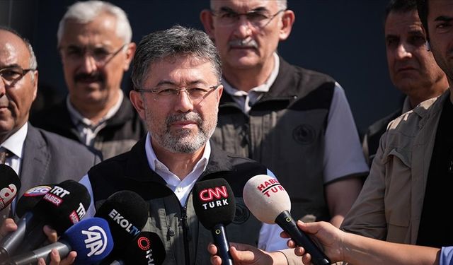 Bakan Yumaklı: Dün çıkan üst risk grubunda tanımladığımız 9 yangının tamamı kontrol altına alındı