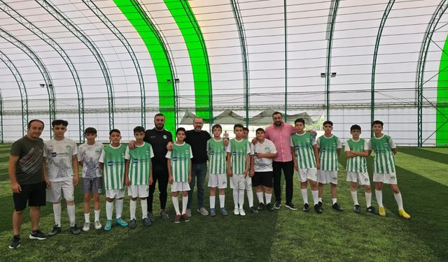 Başkan Torun ve Işık’tan Futbol Akademisine ziyaret