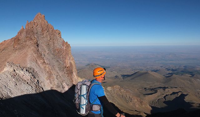 Erciyes Dağı, yazın da çeşitli aktivitelerle doğaseverleri ağırlıyor