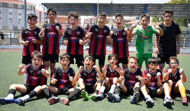 Minik Kramponlar U11’de şampiyonluğa koşuyor: 4-0