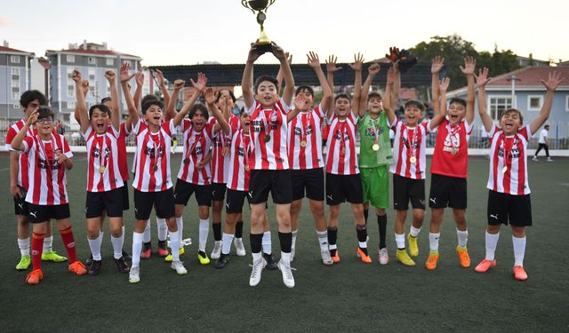 Minik Kramponlar, U13’te şampiyon