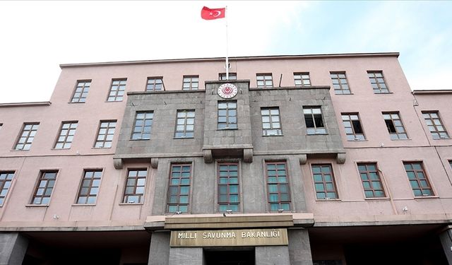 MSB'den Yunanistan Savunma Bakanı Dendias'ın Kıbrıs Türklerini hedef alan açıklamasına kınama