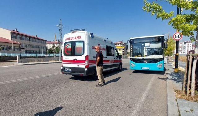 Halk otobüsü şoförü fenalaşan yolcuyu aile sağlığı merkezine yetiştirdi