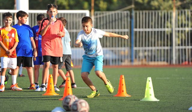 Gençler, doya doya spor yapıyor