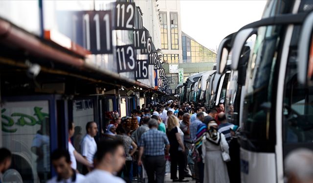 Türkiye'de geçen yıl yaklaşık 3,5 milyon kişi iller arasında göç etti