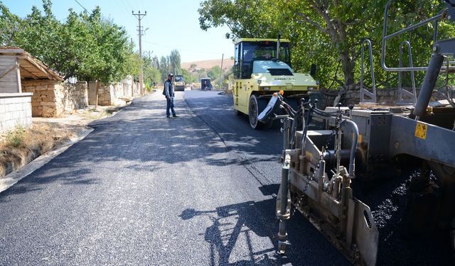 ASFALT ÇALIŞMALARI HIZ KESMEDEN DEVAM EDİYOR