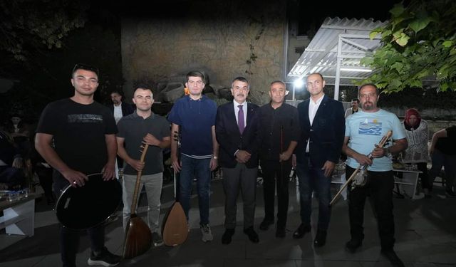 Kırşehir Öğretmenevi’nde Neşet Ertaş Eserleriyle Unutulmaz Bir Gece