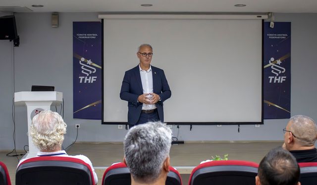 Hentbol’da sezon öncesi hakem ve gözlemci seminerleri yapıldı