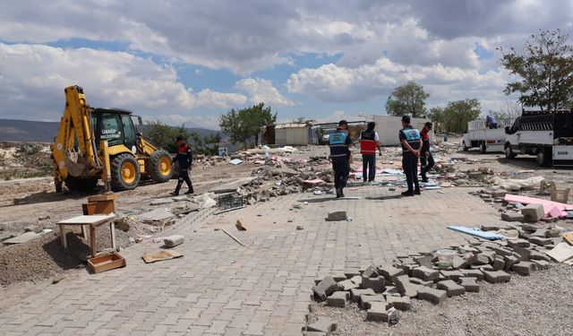 49 yapı daha bölgeden kaldırılıyor