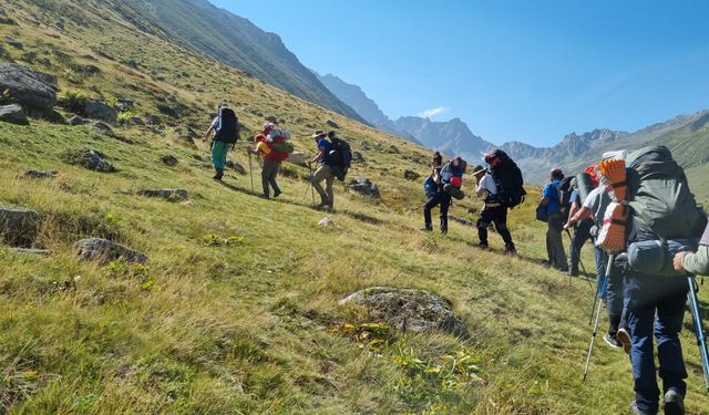 Kırşehirli dağcılar Kaçkar Dağları'na tırmandı