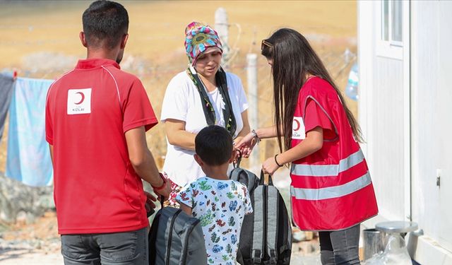 Türk Kızılay eğitim yardımlarıyla 85 bin öğrenciye destek oluyor