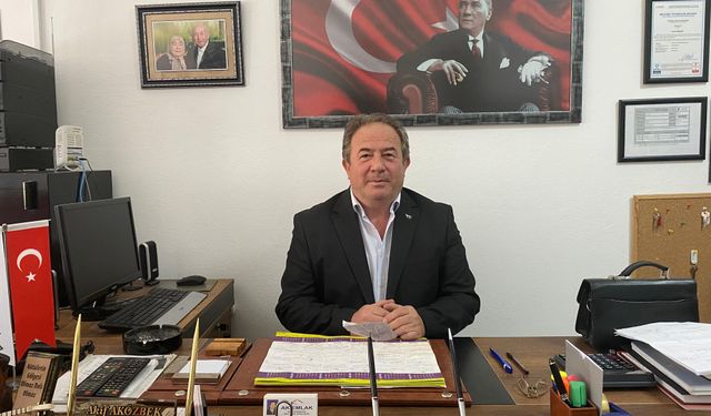 DEMOKRAT PARTİ’DE BAŞKAN AKÖZBEK GÜVEN TAZELEDİ