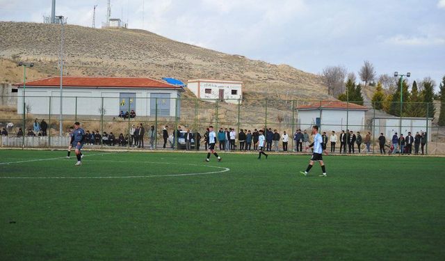 Yeter artık bu vurdumduymazlığınız! Gelen rakip takımlara rezil oluyoruz