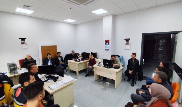 Müdür Ersoy, sağlık çalışanlarının taleplerini dinledi