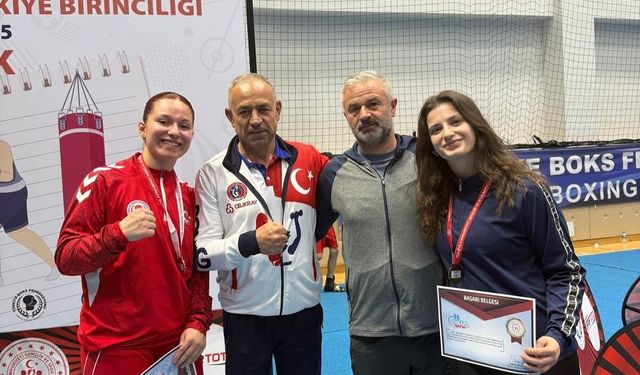 Yoncagül başarıya doymuyor
