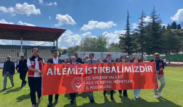 “Aile Yılı” kapsamında gelecek için yürüdüler