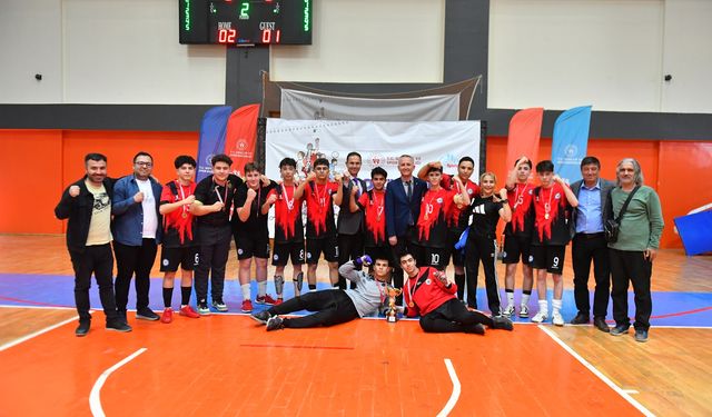 Kaman Fen Lisesi, Futsal B’de şampiyon