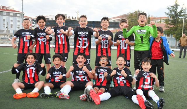 Minik Kramponlar, yarı finalde: 1-0
