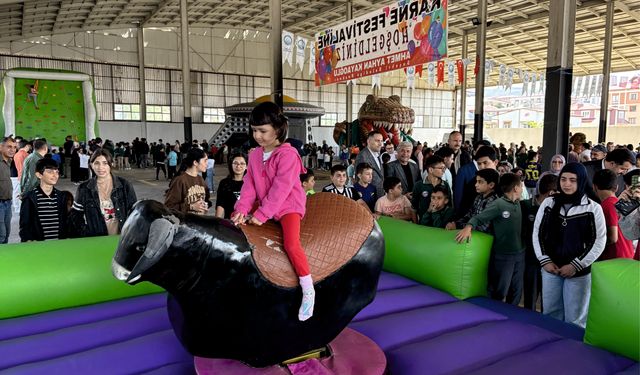 Karne festivali coşkuyla düzenlendi