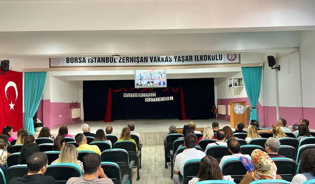 Kırşehir'de öğretmenler, Bakan Tekin'in canlı yayınına ortak oldu
