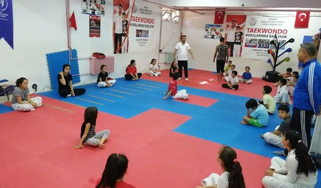 Spor İl Müdürü Çakmakçı’dan gençlere çağrı: “Yaz Spor Okullarına tüm gençlerimizi bekliyoruz”