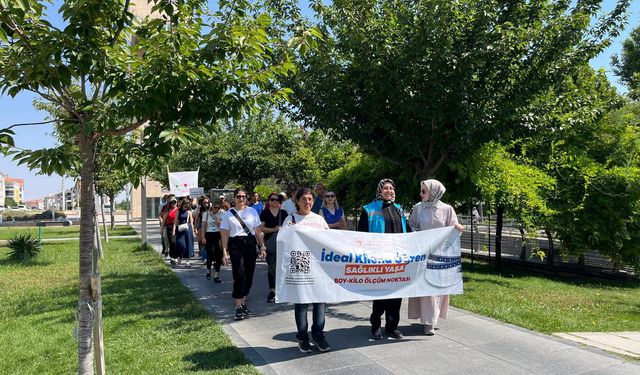 Kentpark’ta sağlıklı yaşam yürüyüşü ile toplumda farkındalık oluşturuldu