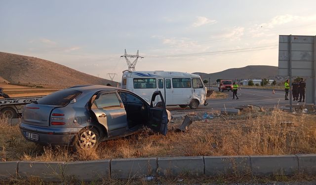 Konya’da Trafik Kazasında 16 Kişi Yaralandı