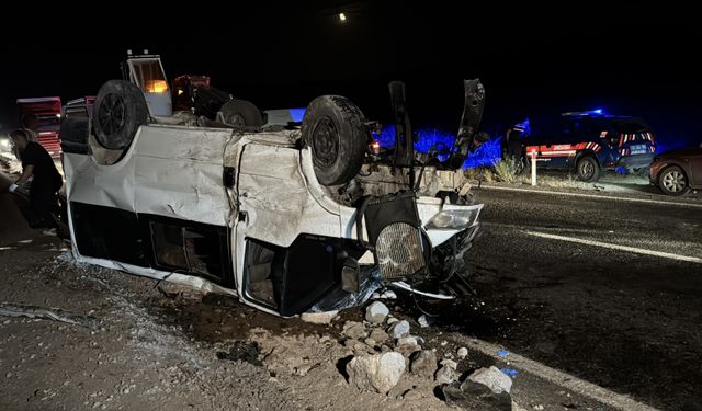 Nevşehir’de feci kaza: 2’si ağır 5 kişi yaralandı