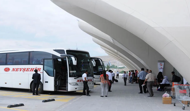 Tatil Bitti, Dönüş Başladı: Kırşehir Otogarında Gurbetçi Yoğunluğu