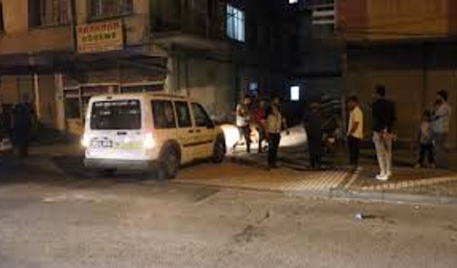 Bıçaklı kavgada bir kişi ağır yaralandı