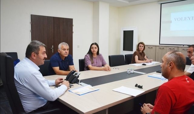 Kırşehir’de voleybolun geleceği masaya yatırıldı
