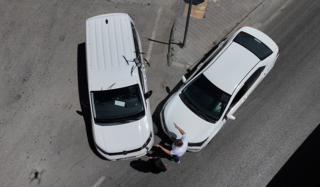Kaza sonrasında oluşan trafik yoğunluğu "sesli dron" ile giderilecek