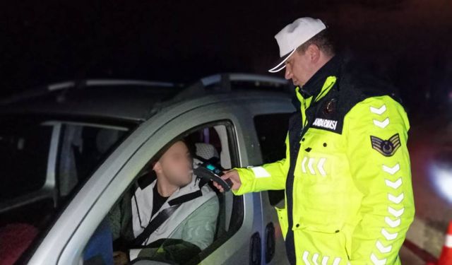 Hem alkollü hem de ehliyetsiz araç kullandı 28 bine yakın para cezası yedi