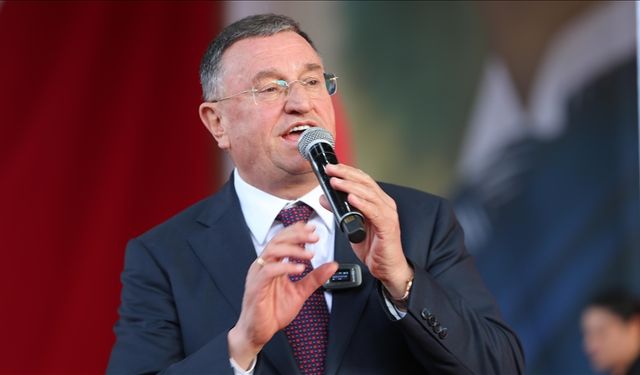 Lütfü Savaş kimdir? Lütfü Savaş nereli ve kaç yaşında? Lütfü Savaş CHP kongresinin iptalini mi istedi?
