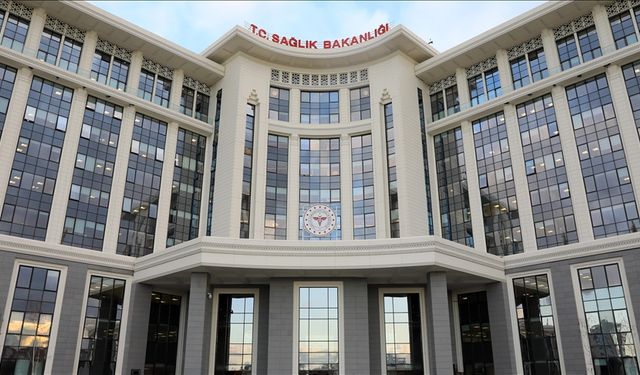 Süt İçinde Sakla, 60 Dakikada Dişini Kurtar