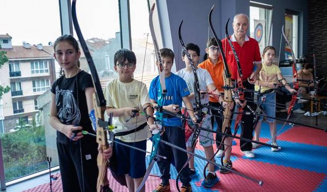 1984’ün okçusu 2028’i bekliyor