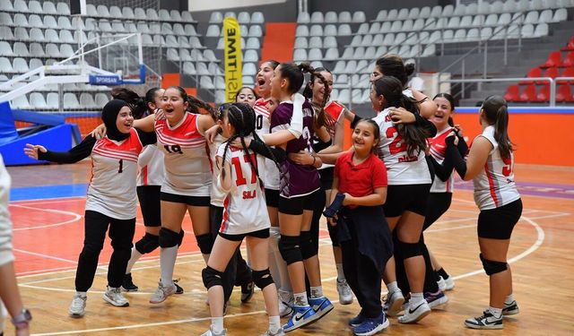 Aşıkpaşspor galibiyetle tanıştı: 3-1
