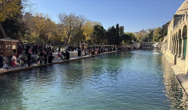 Balıklıgöl’de hafta sonu ziyaretçi akını yaşandı