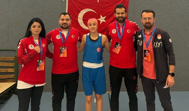 Genç boksör Ecrin Alp, Avrupa ringinde Türkiye’nin umudu olacak
