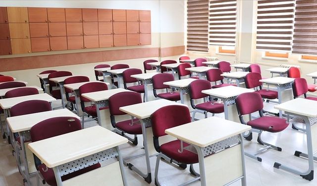 Hayalet sınıf skandalı: 300 milyon lira ceza