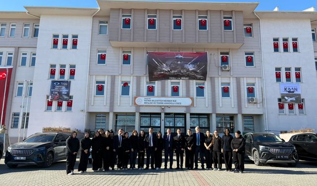 Kırşehir’de Yerli Malı Haftası: TOGG ve Savunma Sanayi Ürünleri Öğrencilerle Buluştu