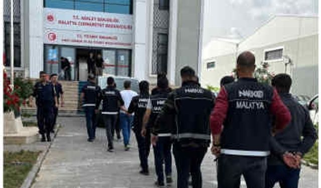 Uyuşturucu operasyonunda 17 zanlı yakalandı