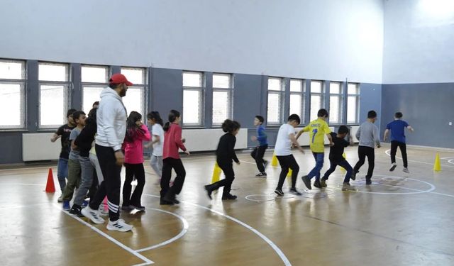 Çayağzı’nda Minikler Sporla Büyüyor