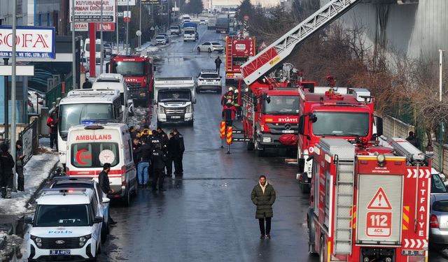 OSB'de mobilya fabrikasında çıkan yangın kontrol altına alındı