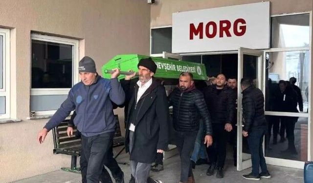 Kafası bazaya sıkışan 2 yaşındaki çocuk hastanede yaşamını yitirdi