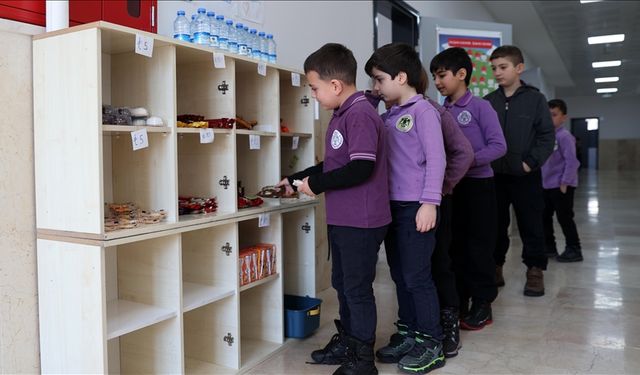 Kasiyersiz Kantin, Çocukların Dürüstlüğüyle Doldu