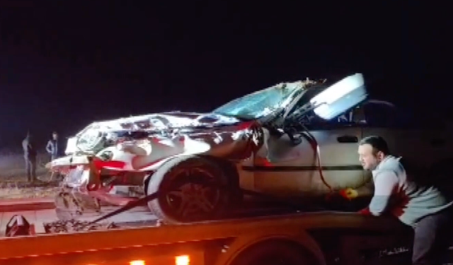 Şarampole devrilen otomobilde 3 kişi yaralandı