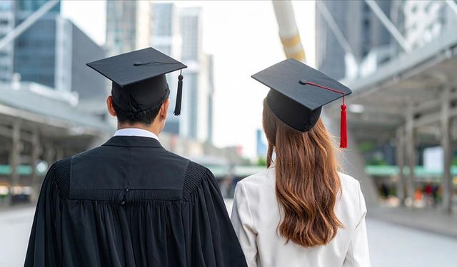 Üniversite Mezunları İş Gücünde Zirvede: Katılım %76,9