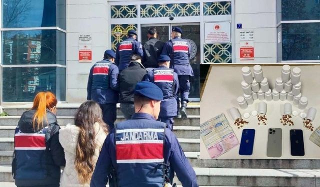 Jandarma Adım Adım İzledi: Kırşehir’de Araçtan Binlerce Sentetik Hap Çıktı!